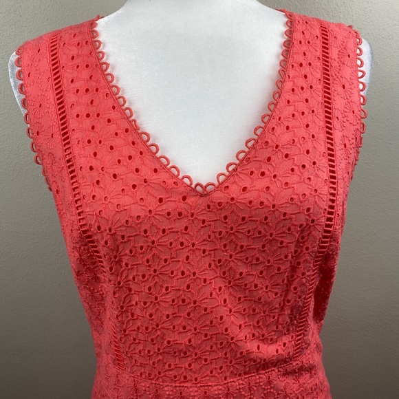 Draper James Collection Eyelet Dress NWT - Picture 5 of 10